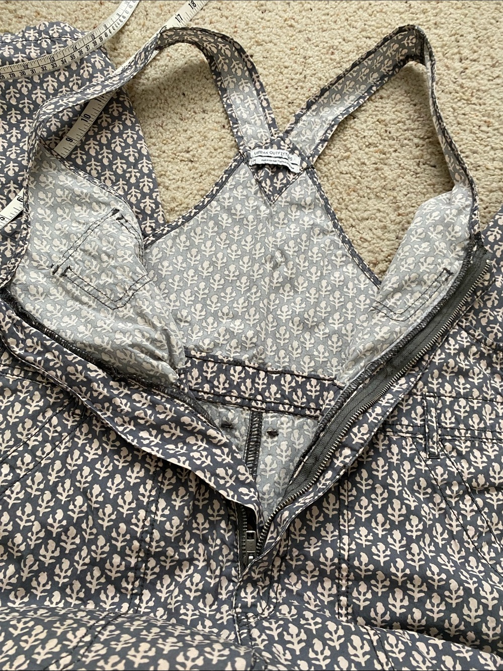 Urban Outfitters Camille Printed Overalls. M. - Picture 11 of 13